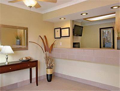 Travelodge Lompoc Interior photo